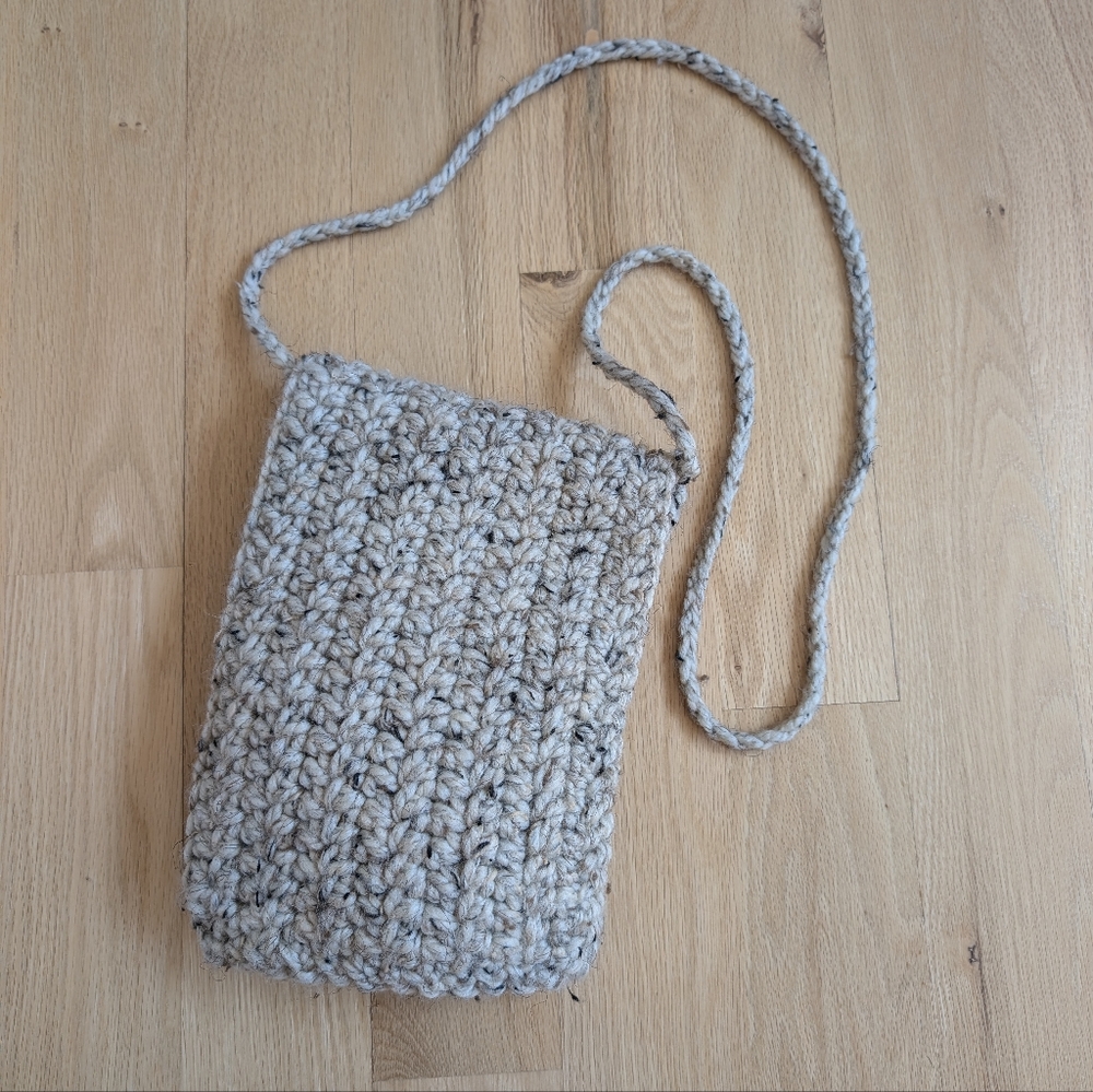 Handmade crochet cross body purse in oatmeal colored yarn